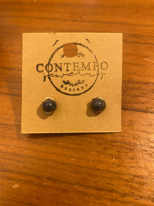 Lapis Studs