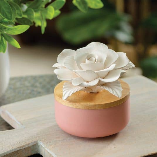 'Rose' Diffuser - w/ 15 ML Peppermint